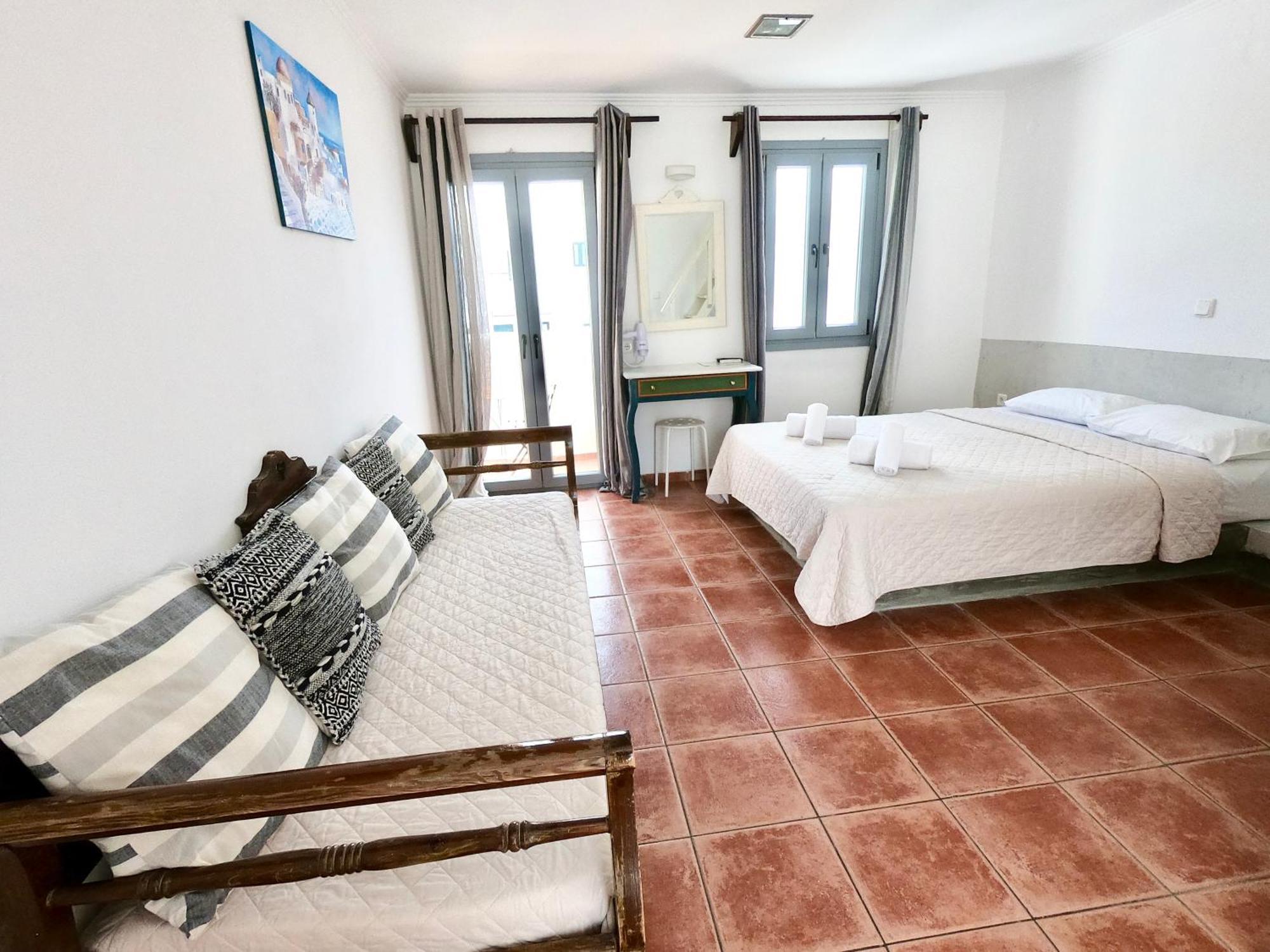 Anny Studios & Rooms Perissa Beach Eksteriør bilde