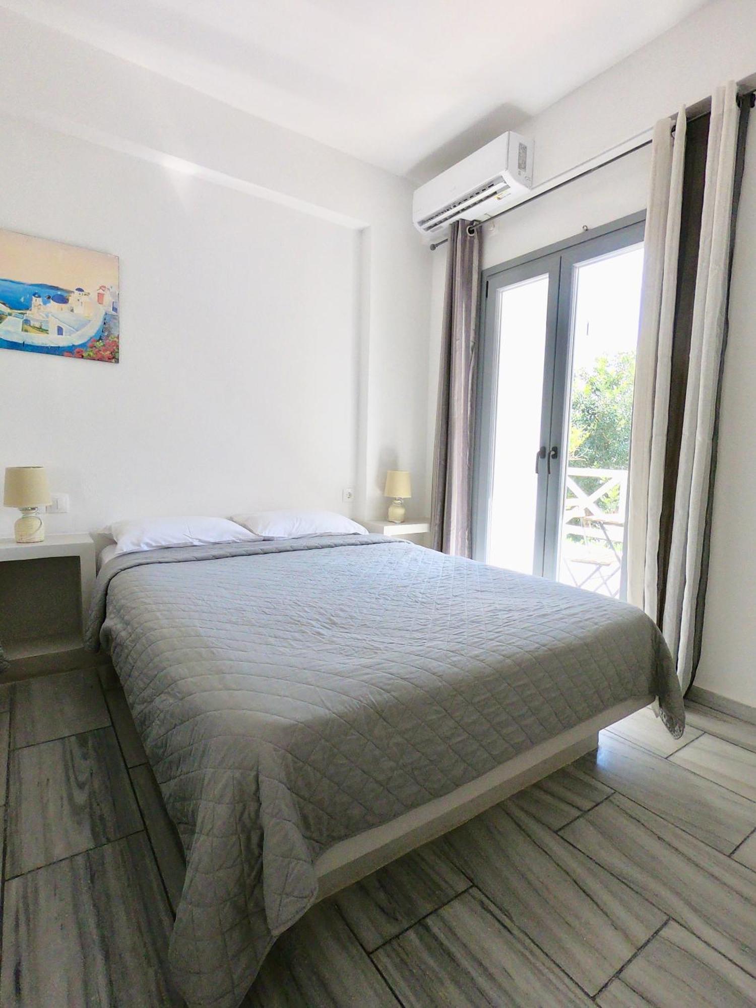 Anny Studios & Rooms Perissa Beach Eksteriør bilde